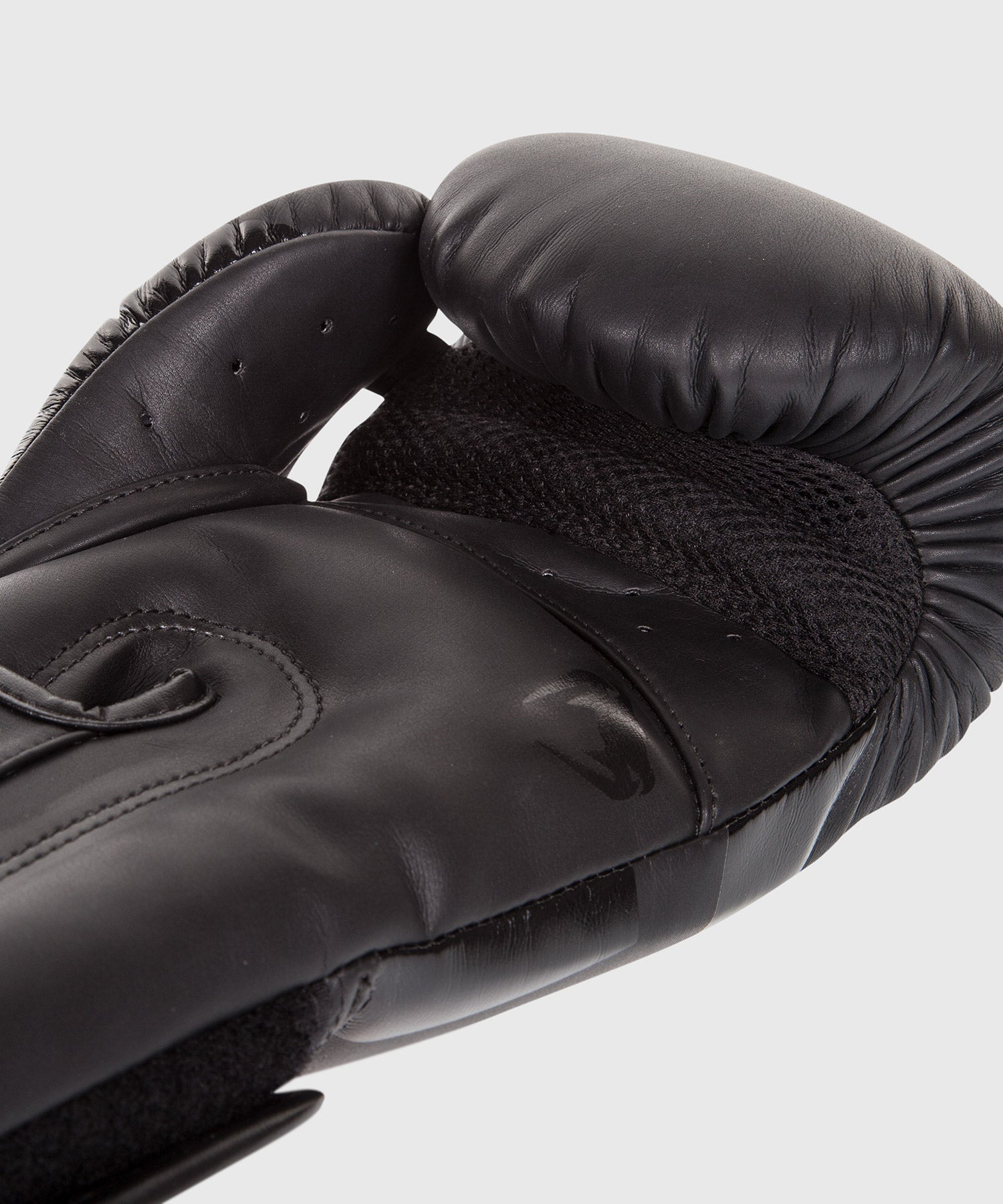 VENUM Elite Boxing Gloves Black 