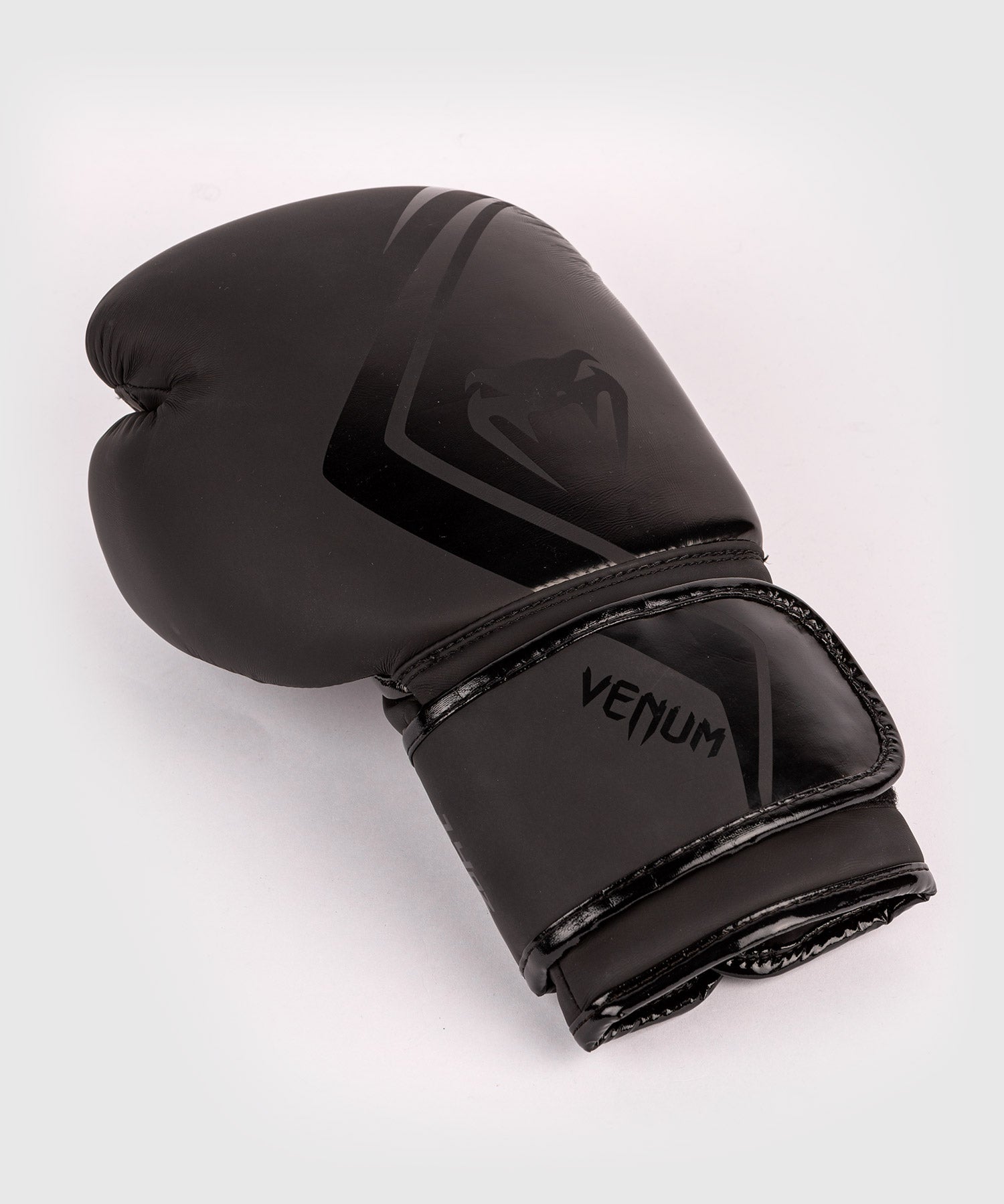 VENUM Contender 2.0 Boxing Gloves Black 