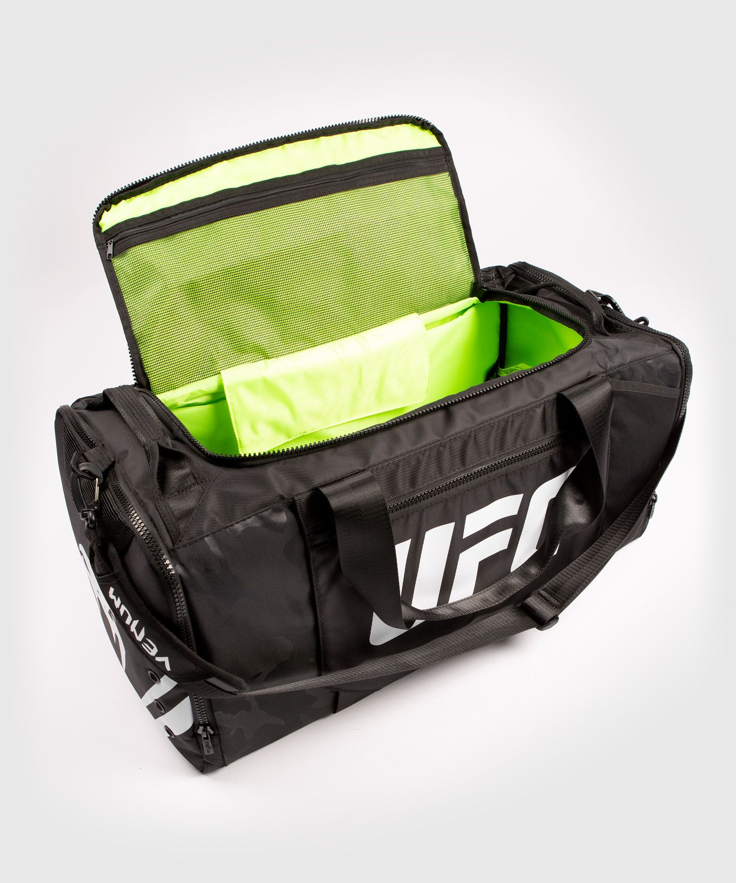 VENUM UFC Authentic fight week bag 